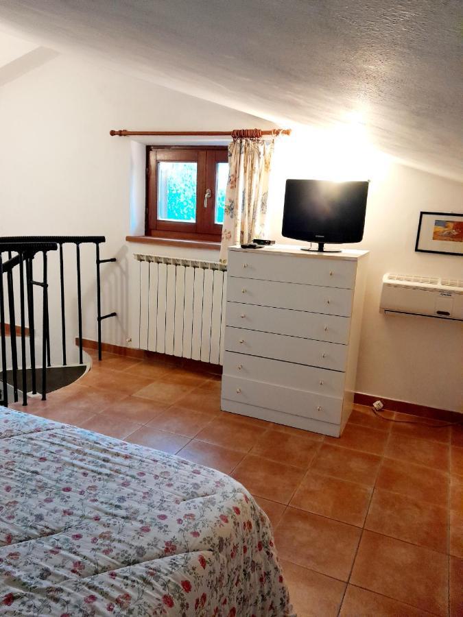 I Gufetti 2 Apartment San Savino  Exterior photo
